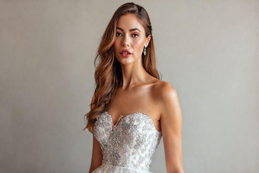  Платье в стиле boho с разрезом и этническим узором